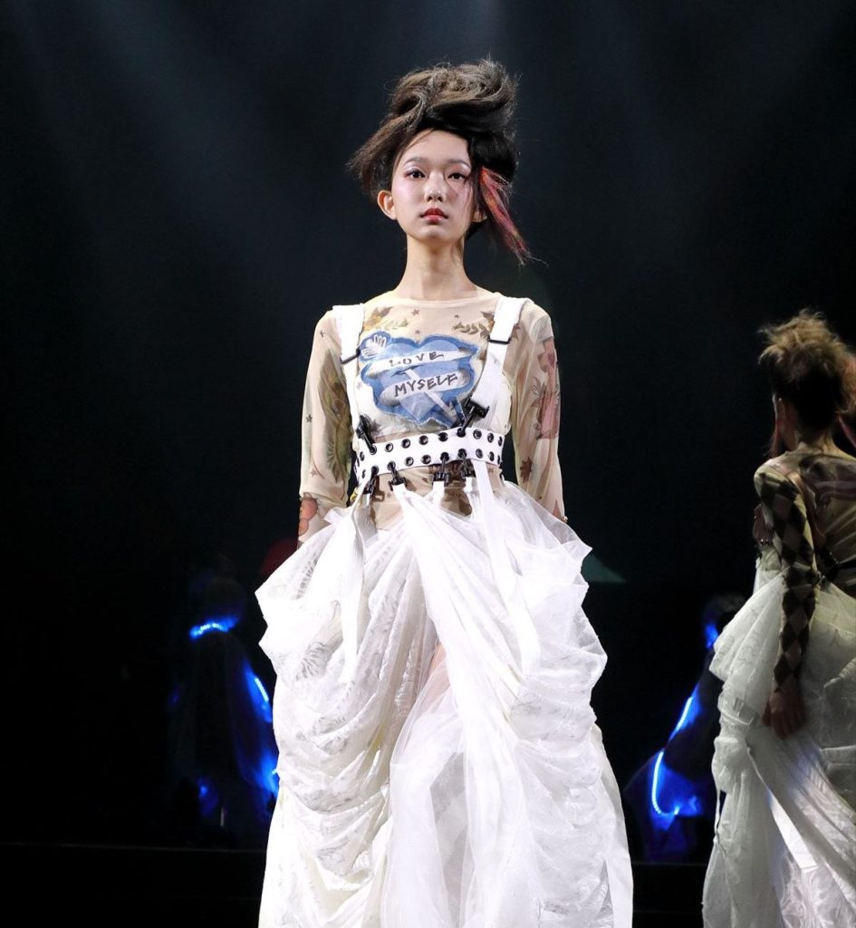 「ユナイテッド・ダンクス・ヘアショー（UNITED DANKS HAIR SHOW） 2024」に出演した美容室「クレス（CLESC’）」のヘアショー